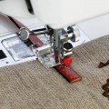 Лапка с роликом для тяжёлых материалов Janome 200-142-001